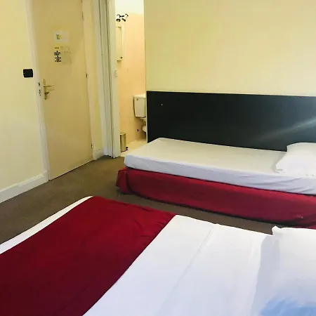 Hotel Savoy 2*