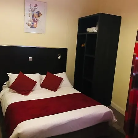 Savoy فندق أنتيب