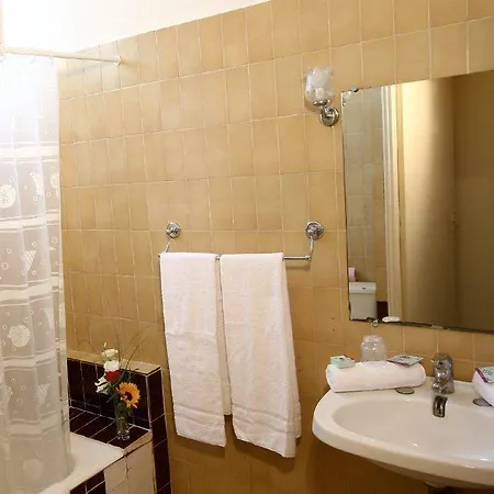 فندق Savoy أنتيب