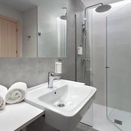 Savoy فندق أنتيب