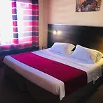 Hotel Savoy 2*