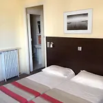 Ξενοδοχείο Savoy 2*