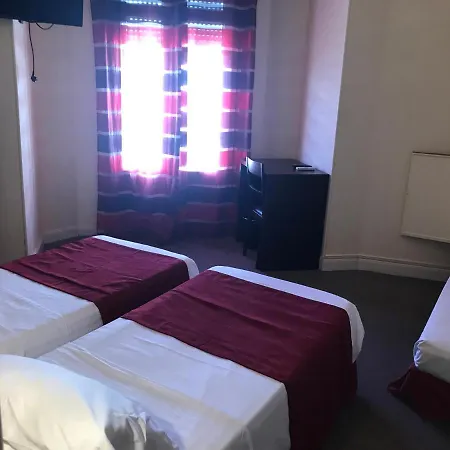 Hotel Savoy 2*
