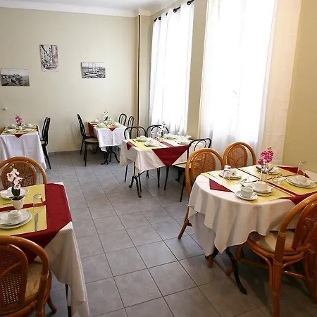 Ξενοδοχείο Savoy