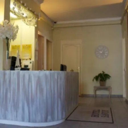 Savoy 2* Αντίμπ